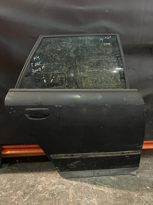 Porta traseira direita Audi A4 Sw 2002