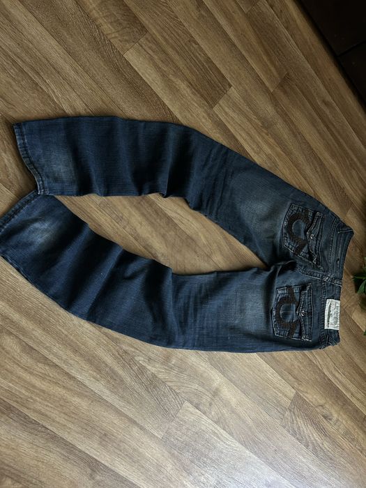 Джинсы True Religion