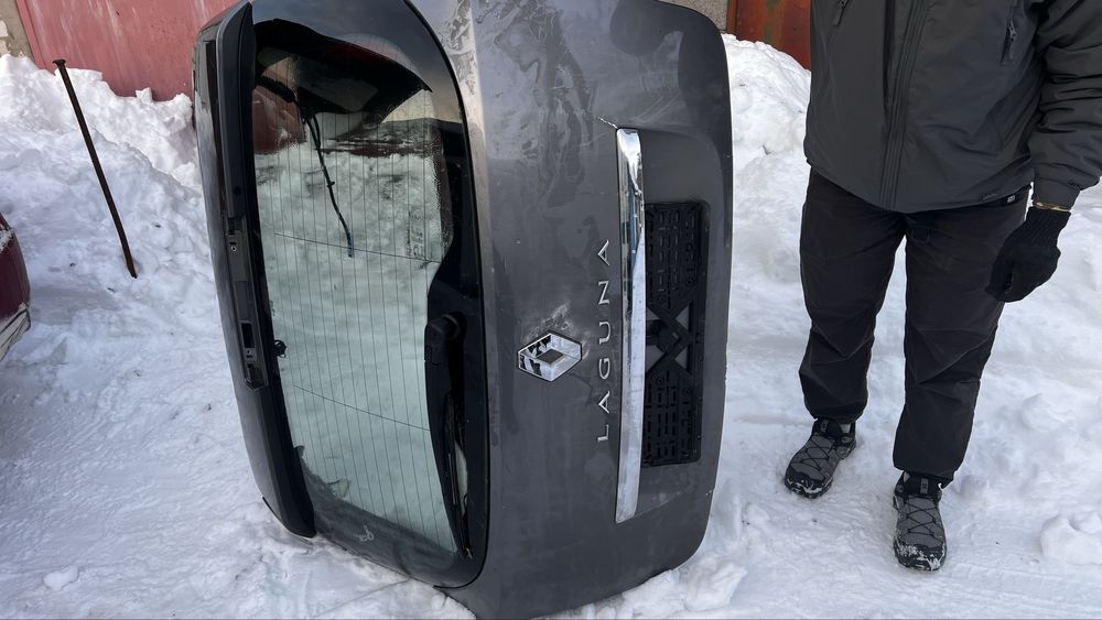 Заднє скло, лагуна ІІІ