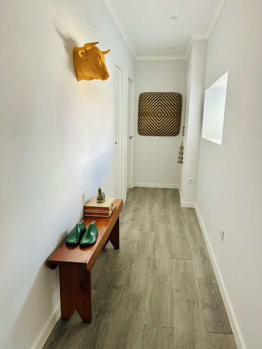 Banco rústico de madeira em optimo estado.