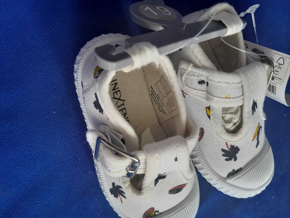 Buty rozmiar 19 NoWE