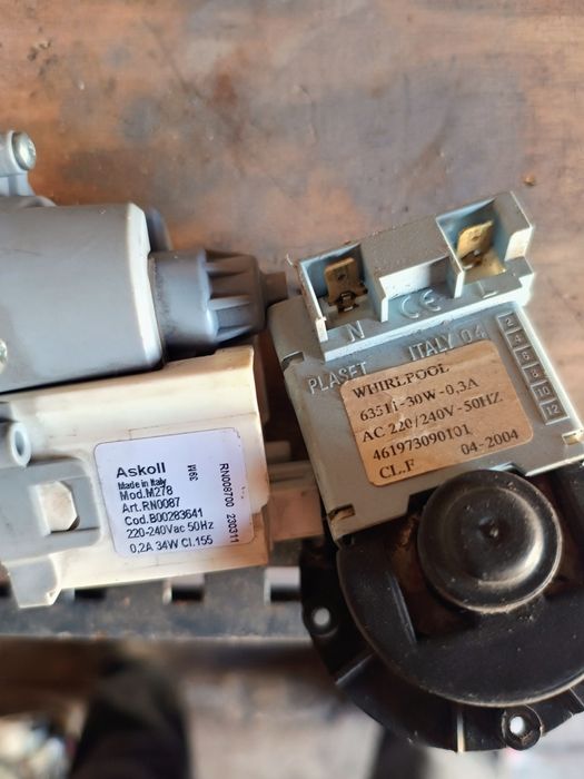 Запчастини на мікрохвильові печі, пральної машини, бойлери.