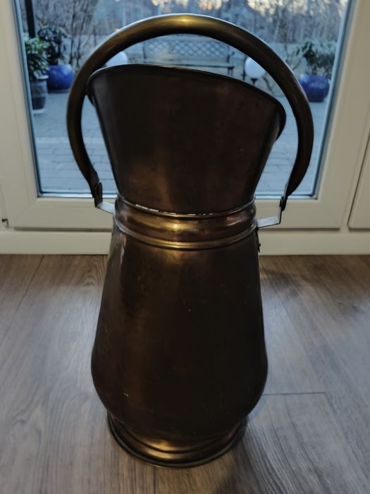 Piękna kanka-parasolnik