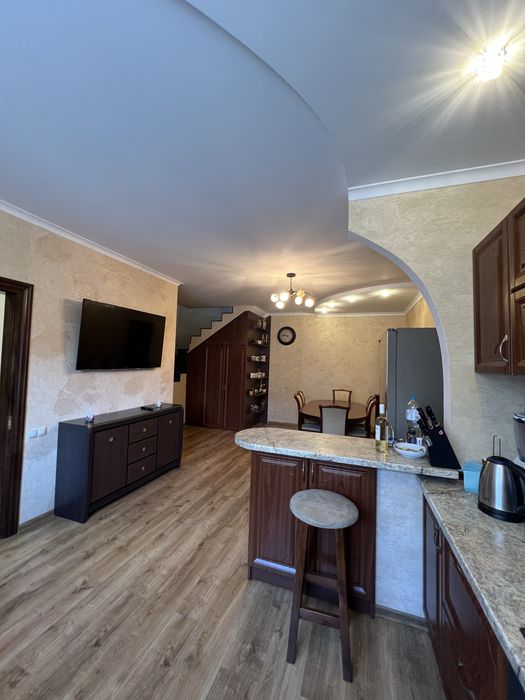 Продаж таунхаусу котеджу в с. Ременів близько до Львова