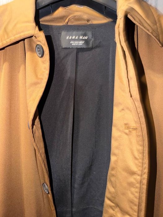 Чоловічий тренч Zara