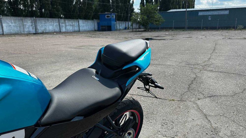 Мотоцикл CFMOTO 250SR LITE