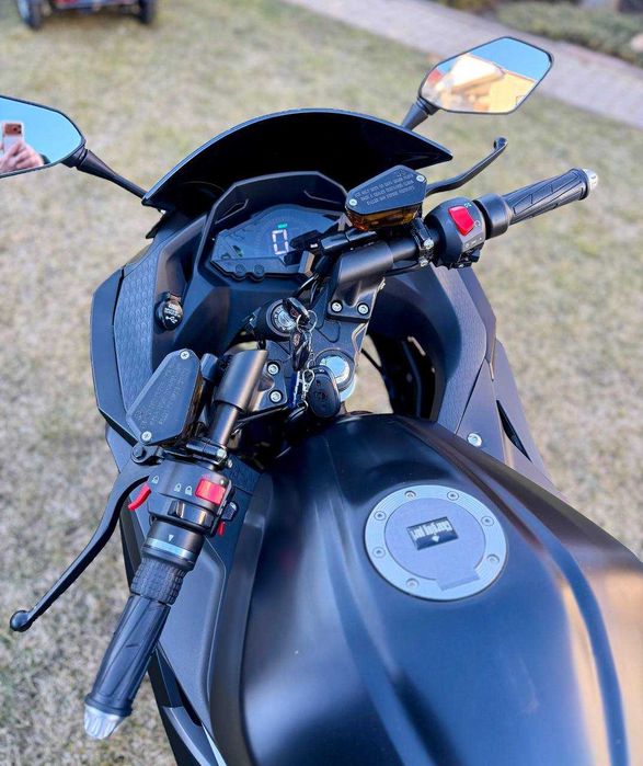 Электромотоцикл Ninja Электробайк 2950W шлем ПОДАРОК чорний 55 a Li-on