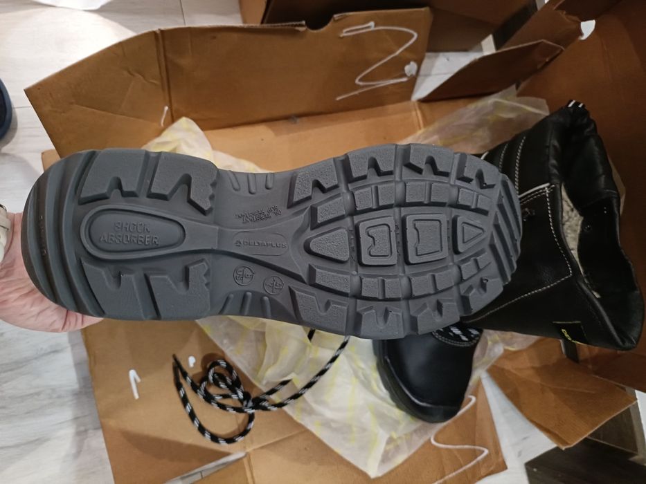 Buty robocze skórzane zimowe Delta Plus 41
