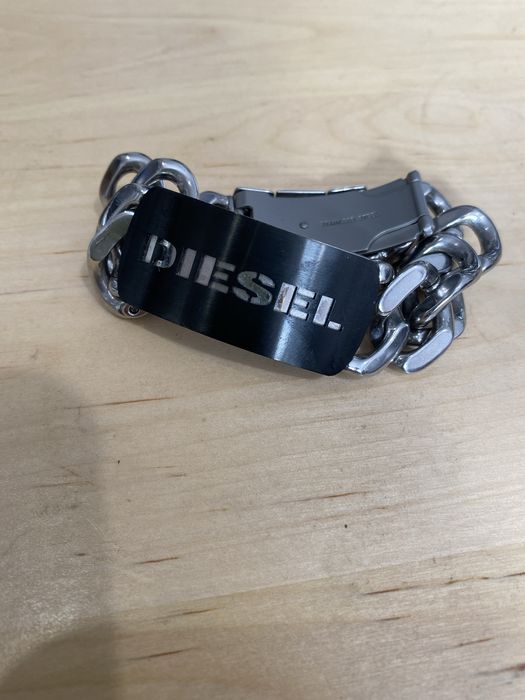 мужской массивный браслет Diesel