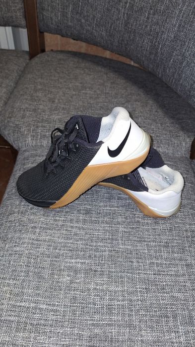 Кросівки NIKE 38 розмір