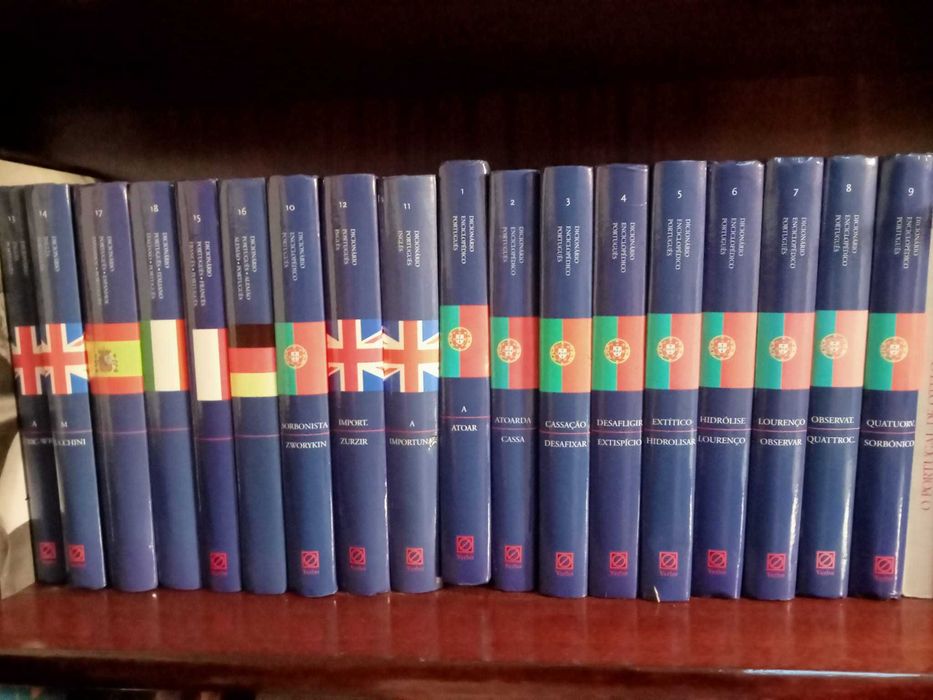 Dicionário Enciclopédico Português- estado irrepreensível- 18 volumes