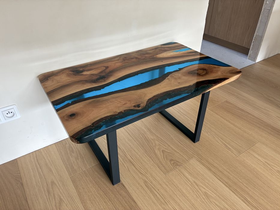 Stolik kawowy 54x90 cm naturalne drewno zaokrąglone rogi