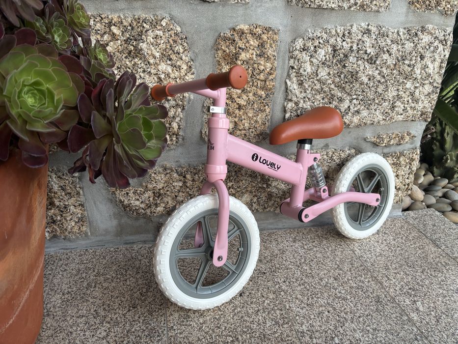 Bicicleta de equilibrio para menina, rosa