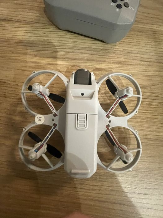 Mini dron stan idealny