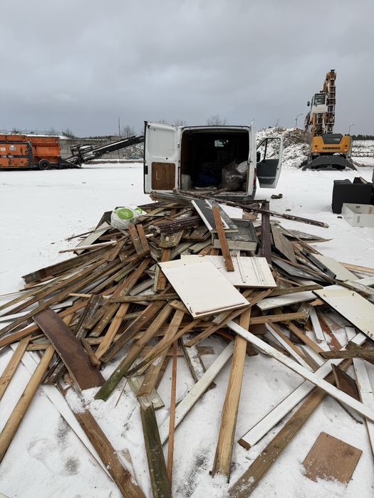 Opróżnianie mieszkań, garaży, piwnic, strychów / transport