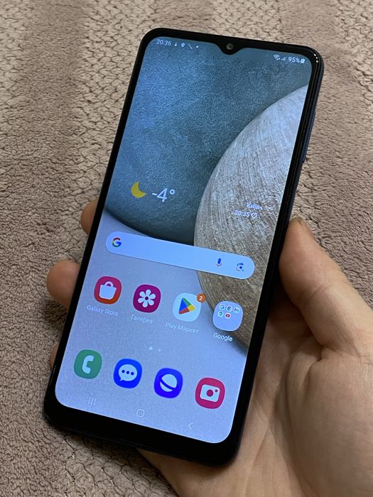 Телефон Samsung Galaxy A12 4/64gb NFC Android 13 класний стан