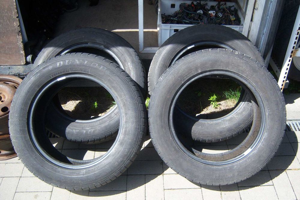 opony letnie 225/60 R17 17 Dunlop 4 sztuki