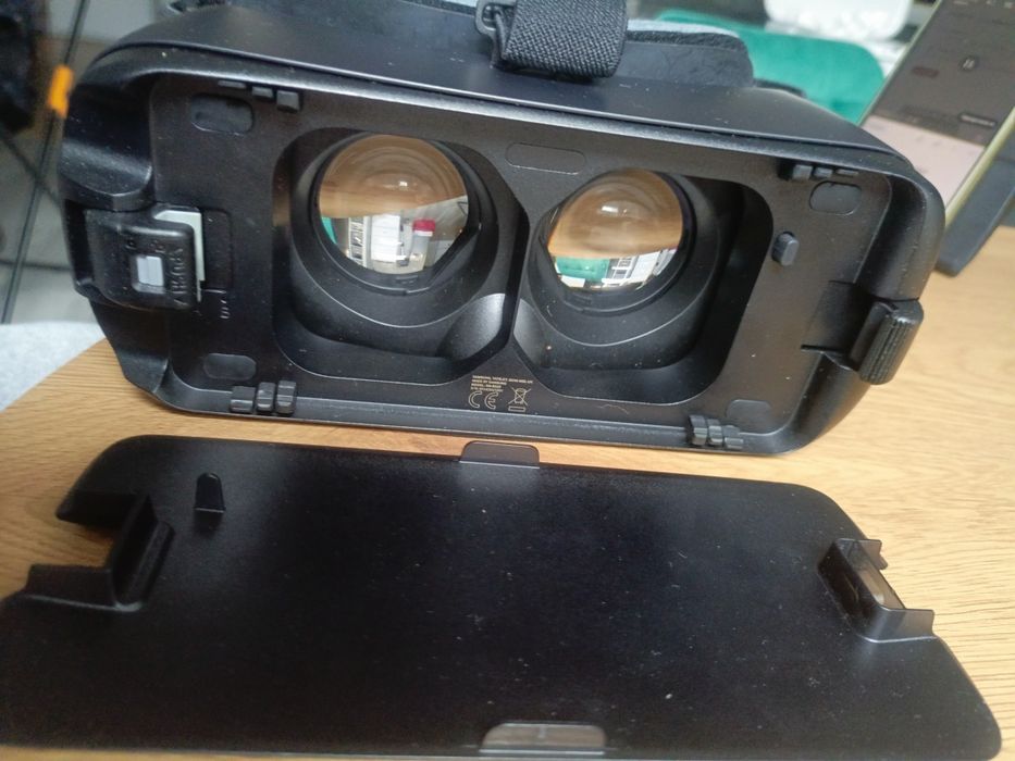 Gogle VR Samsung Gear VR (Powered by Oculus) | Super stan! Brak pilota