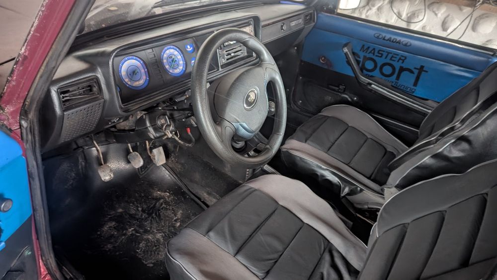 ВАЗ 2107 (lada) 1500