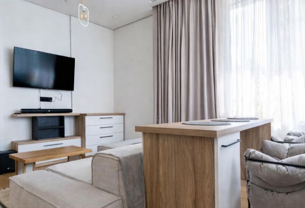 Оренда дизайнерськой 2 к кв ЖК "Royal Tower"Саксаганського,Олимпійська