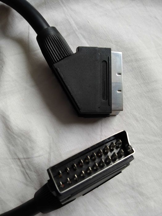 Kabel połączeniowy Euro - Euro .