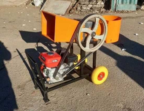 ВИРОБНИК! Подрібнювач гілок,дробарка гілок (гілка 50-60мм) з двигунами