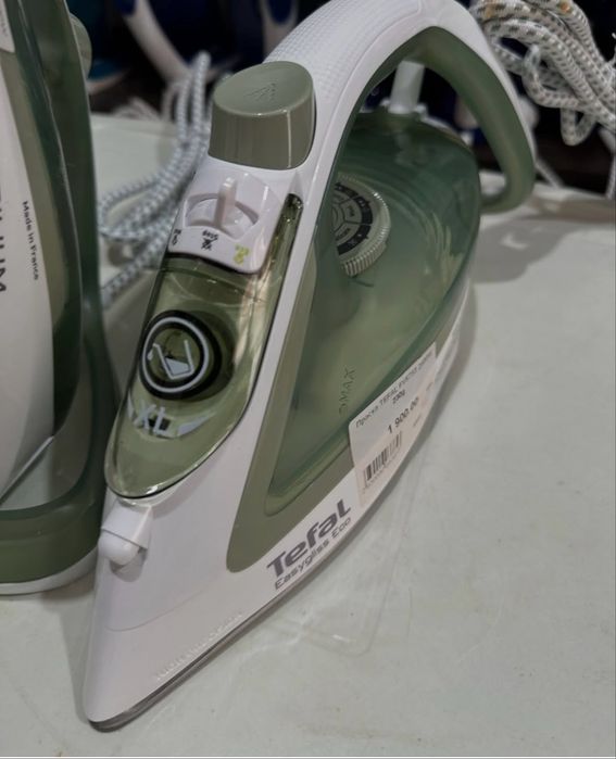 Праска Tefal FV 5783 , нова , без упаковки