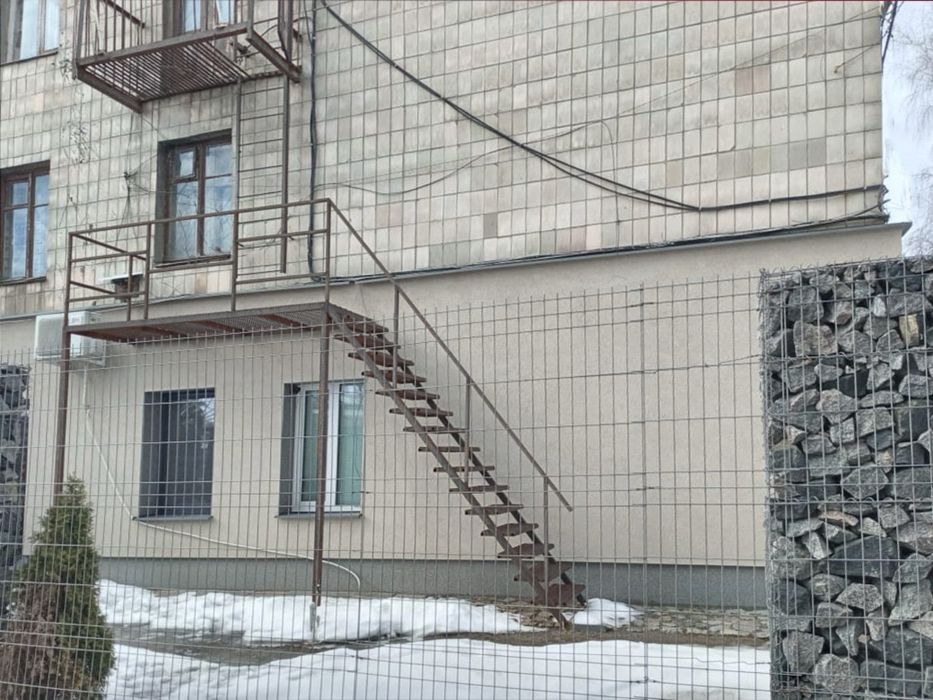 Продам приміщення/офіс 50 м². Пр. Володимирський 128/2