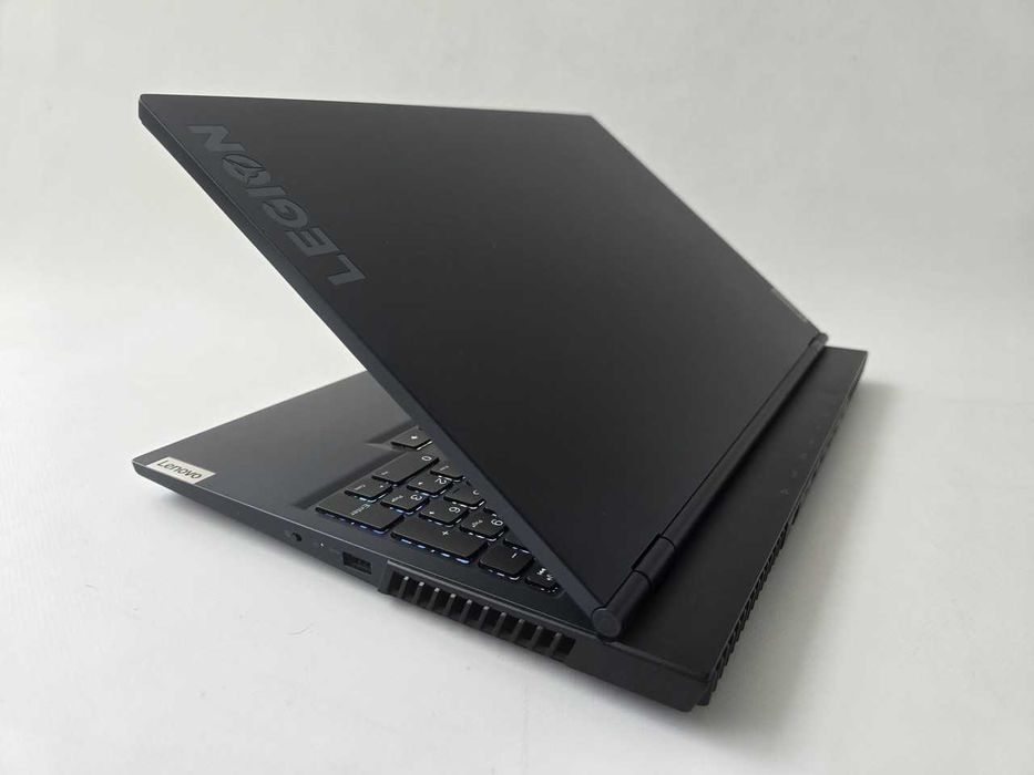 Геймерський Lenovo Legion 5 15 • Ryzen 7 5800H • RTX 3070 • 165 Гц •