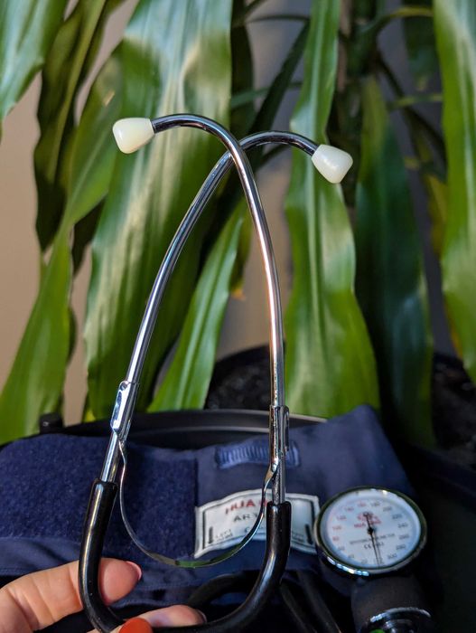 Ciśnieniomierz naramienny manualny aneroidowy Brilliant