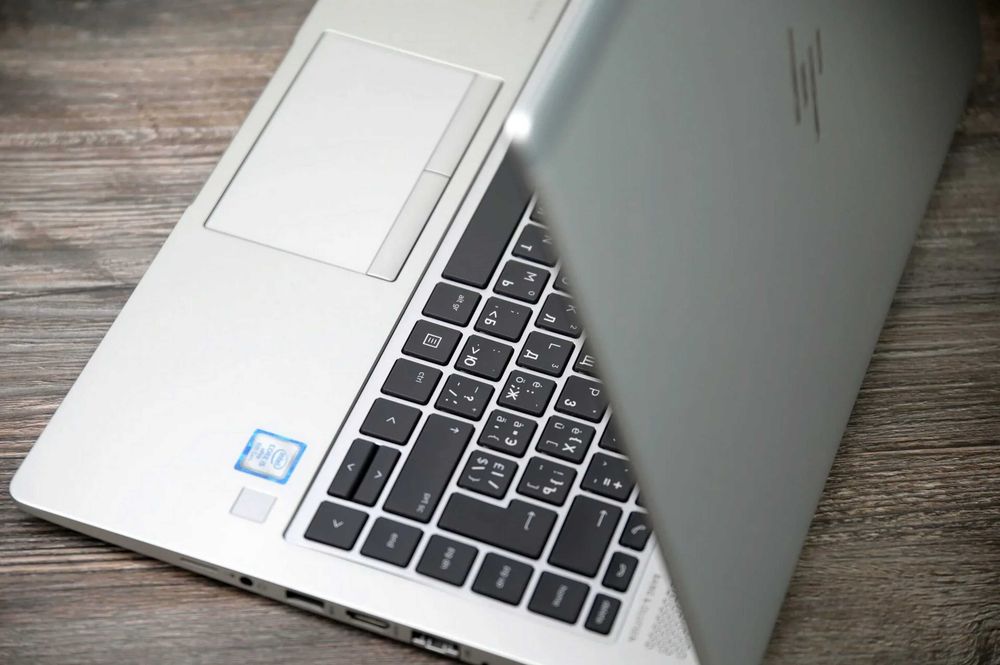 HP Elitebook 14" i5-8265U/16GB/256Nvme gama profissional