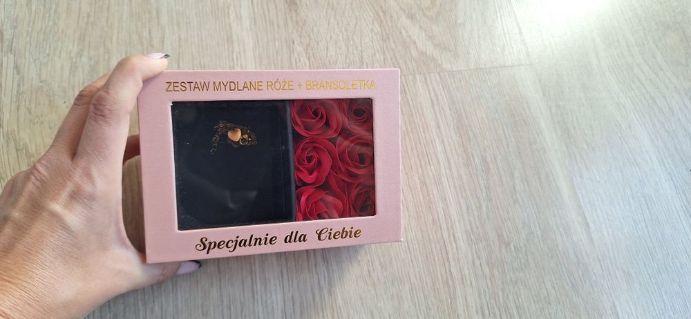 Zestaw mydlane róże i bransoletka