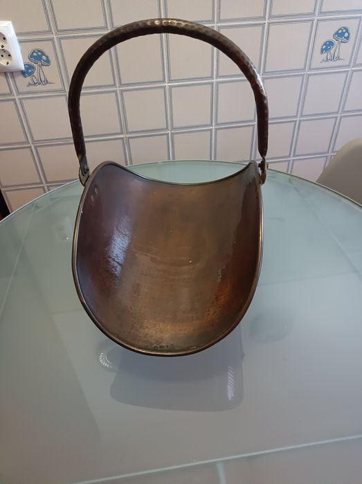 Cesto e Bengaleiro em cobre, muito antigos