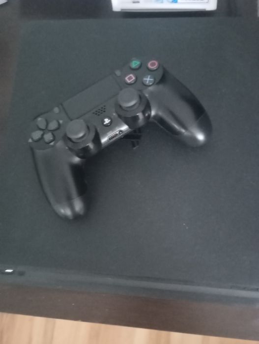 Play Station 4 ()