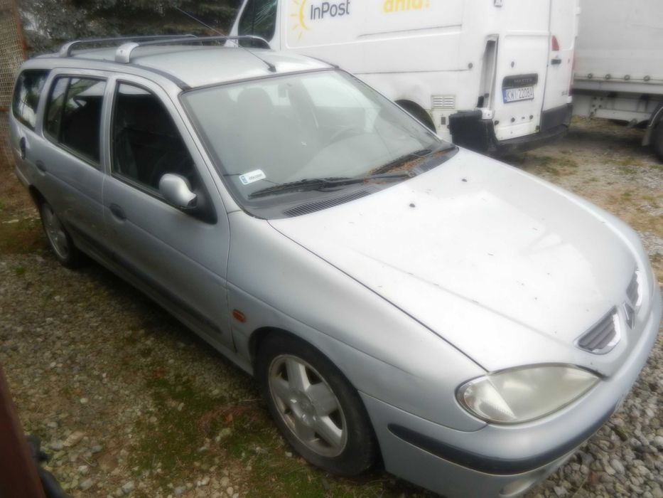 Renault Megane 1,9 DCi  2000r. 98 KM nowe wtryski