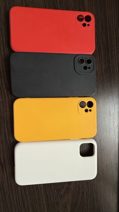 Чехол на iPhone 11