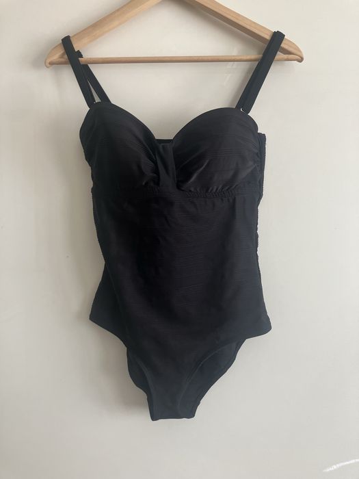 Czarny klasyczny jednoczęściowy strój kąpielowy z linii Body by Tchibo, rozmiar M/38
