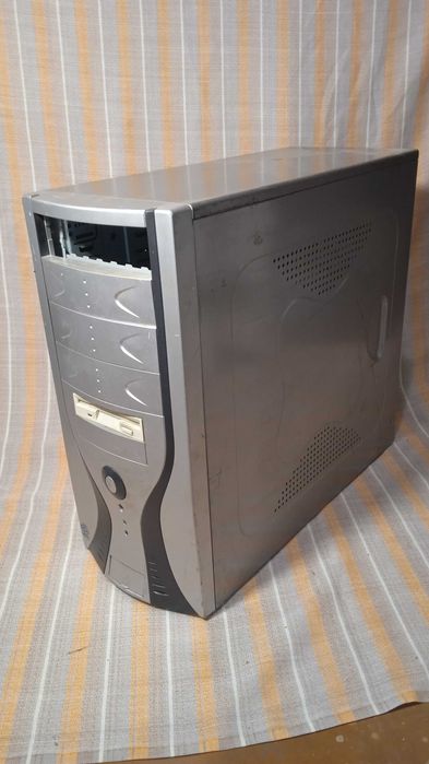 Корпус системного блока в сборе.