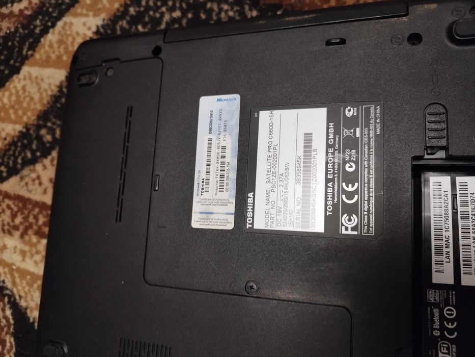 Laptop Toshiba 2GB RAM