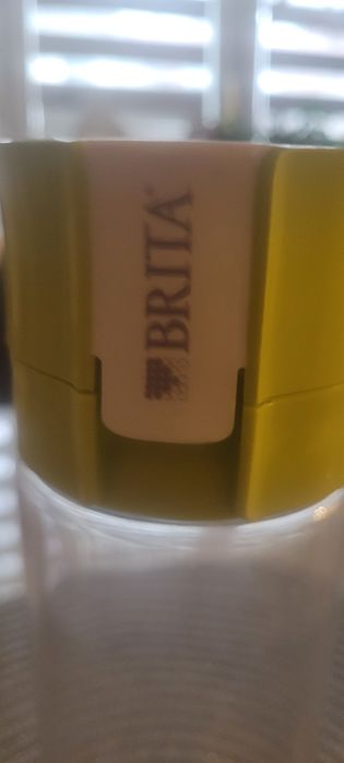 Kubek filtrujący Brita 0.6 l. Polecam.