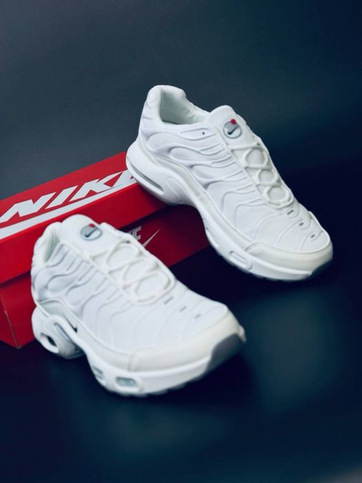 Красовки найк мужские / белые спортивные красавки nike лето / кроссовки найк спортивные на каждый день / найк nike мужские найки