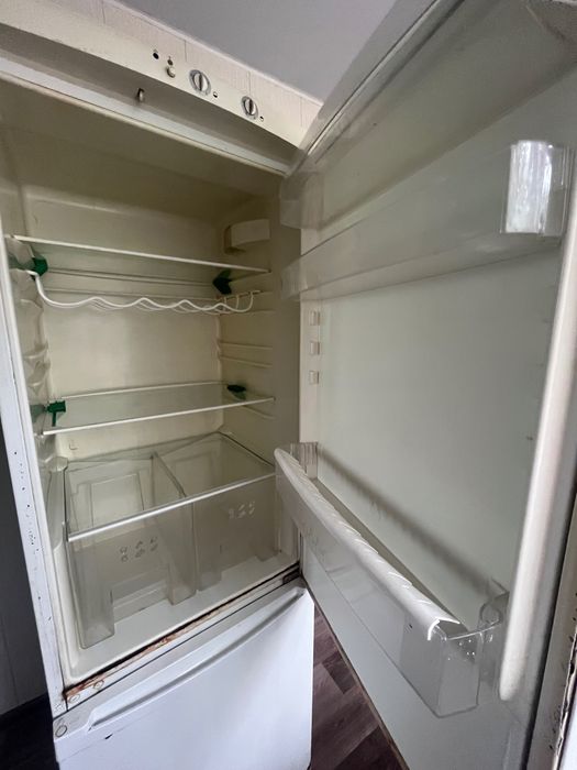 Холодильник ZANUSSI на запчастини