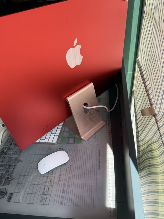 iMac with Apple M3 chip  rok 2023