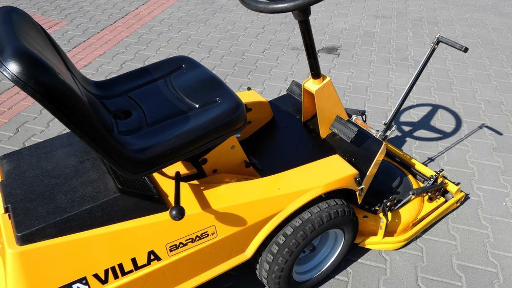 Traktorek kosiarka Stiga Villa Briggs&Stratton (200802.5) - Baras