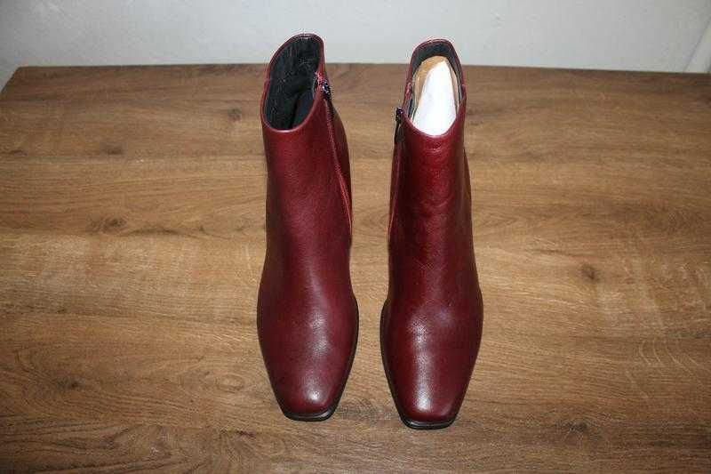 Шкіряні ботильйони Ecco Shape 60 Squared 40 розмір