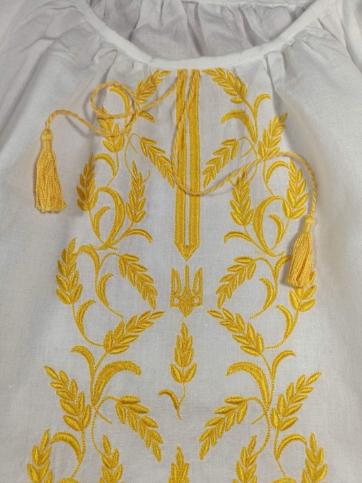 Жіноча вишиванка. Натуральна тканина. Розмір S+-. Індивідуальний візер
