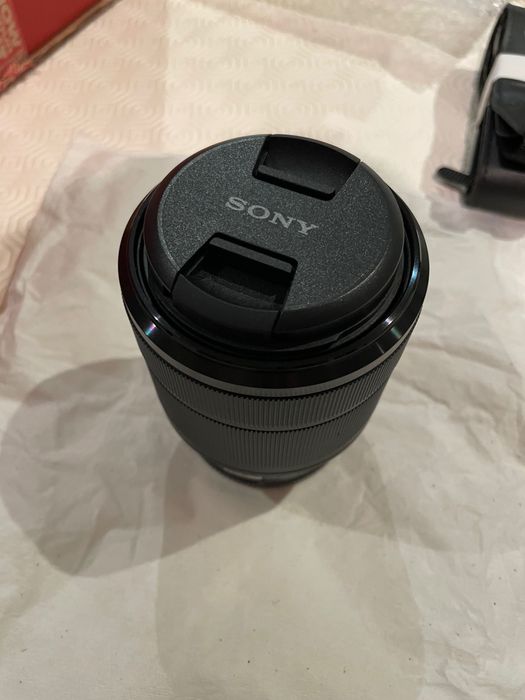 SONY FE 28-70mm f/3.5-5.6 OSS
