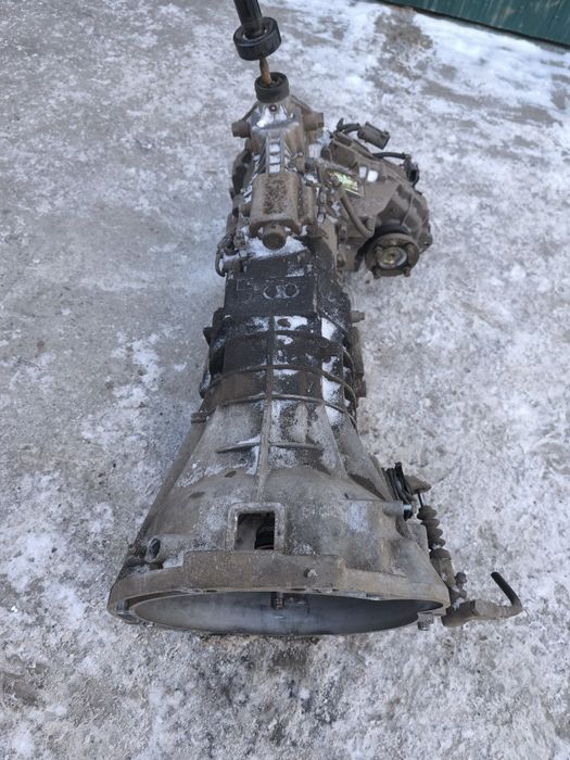 Продам коробку передач раздатку на kia sorento 1  2.5 дизель