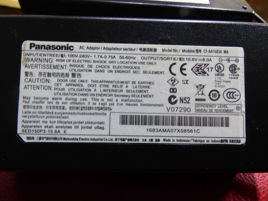 Електрошрот Оригинал блок питания Panasonic 15.6V 8A 125W 5.5/2.5