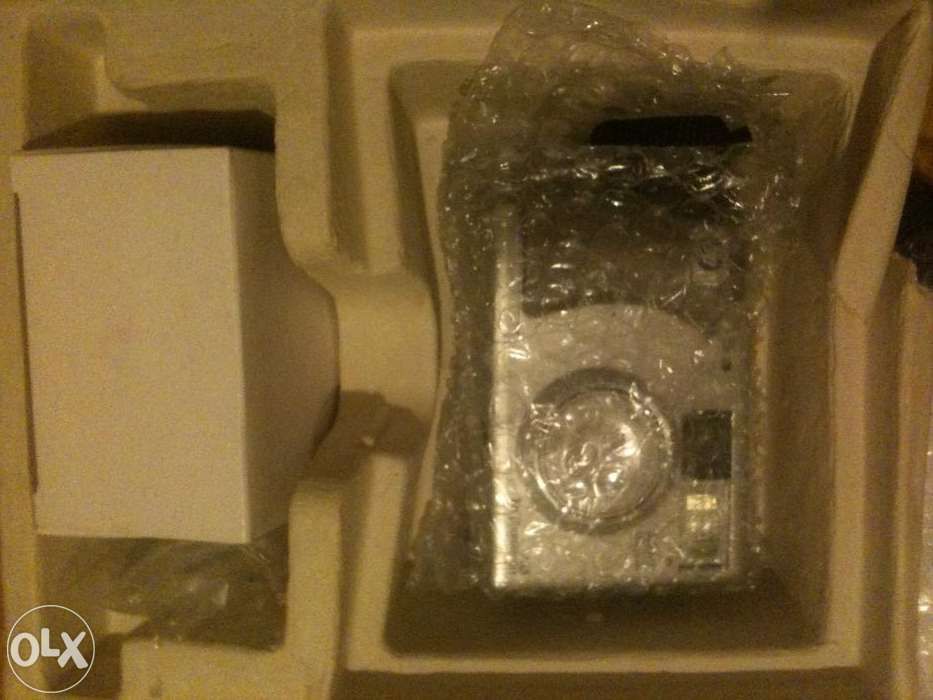 Máquina Foto HP Photosmart 735 (3,2MP 15xzoom) - Nova